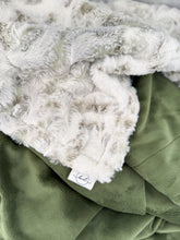 Load image into Gallery viewer, Basil Snowy Owl - Adult Luxe Minky Blanket