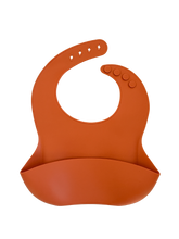 Load image into Gallery viewer, Mess-proof silicone bibs for parents, featuring a front pocket to catch food and minimize cleanup time.