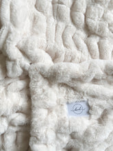 Load image into Gallery viewer, Dove Lumi - Baby Luxe Minky Blanket