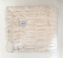 Load image into Gallery viewer, Dove Lumi - Baby Luxe Minky Blanket