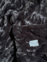 Load image into Gallery viewer, Onyx Lumi - Adult Luxe Minky Blanket