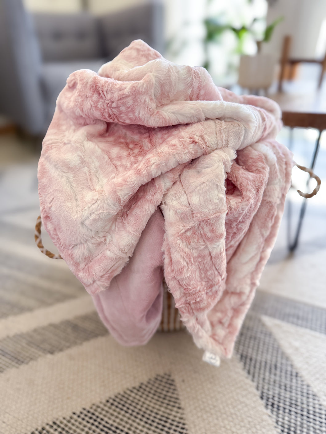 Rosewater Fawn - XL Adult Luxe Minky Blanket