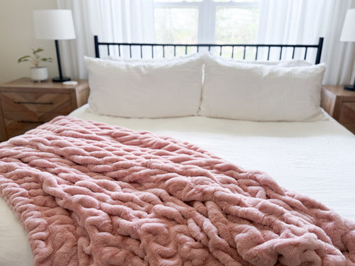 Petal Lumi - Adult Luxe Minky Blanket