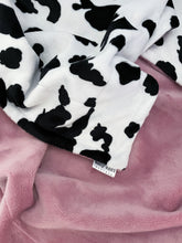 Load image into Gallery viewer, Blankets - Cow - Soft Baby Minky Blanket